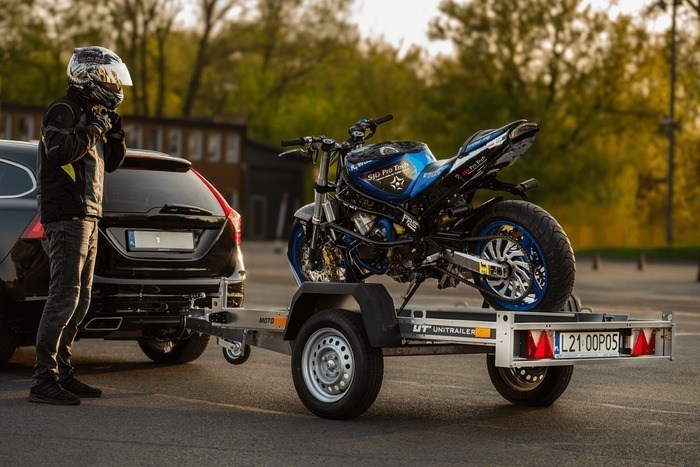 UNITRAILER MOTO 1 Motorradanhänger 750 kg – Bild 5